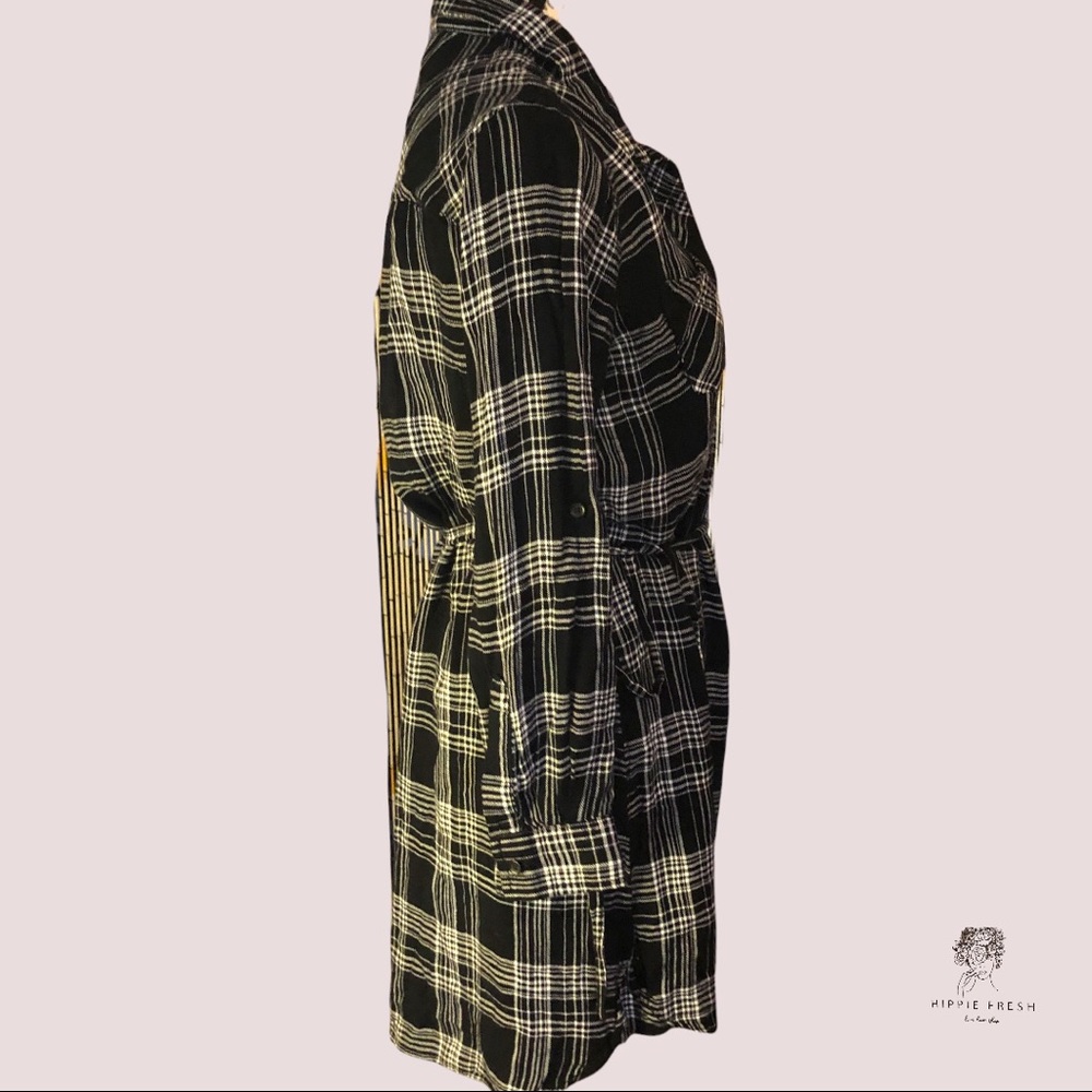 BeachLunchLounge Brand B&W Plaid Thin Flannel Long Sleeve Shirt Dress Size L - Picture 6 of 9